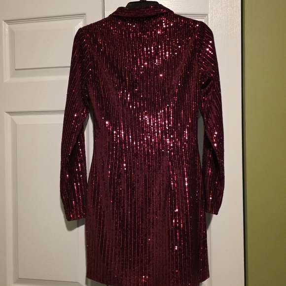 Glamorous Long Sleeve Burgundy Sequin Dress - Picture 9 of 10